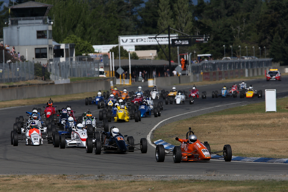 Over 60 entries for Formula Ford Festival